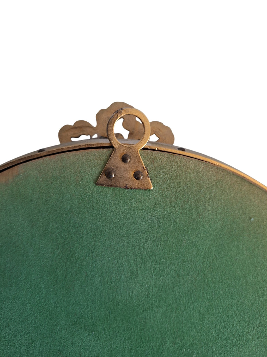 Ovale wandspiegel - neoclassicistisch goudkleurig met strikornament - 33 x 25,5 cm