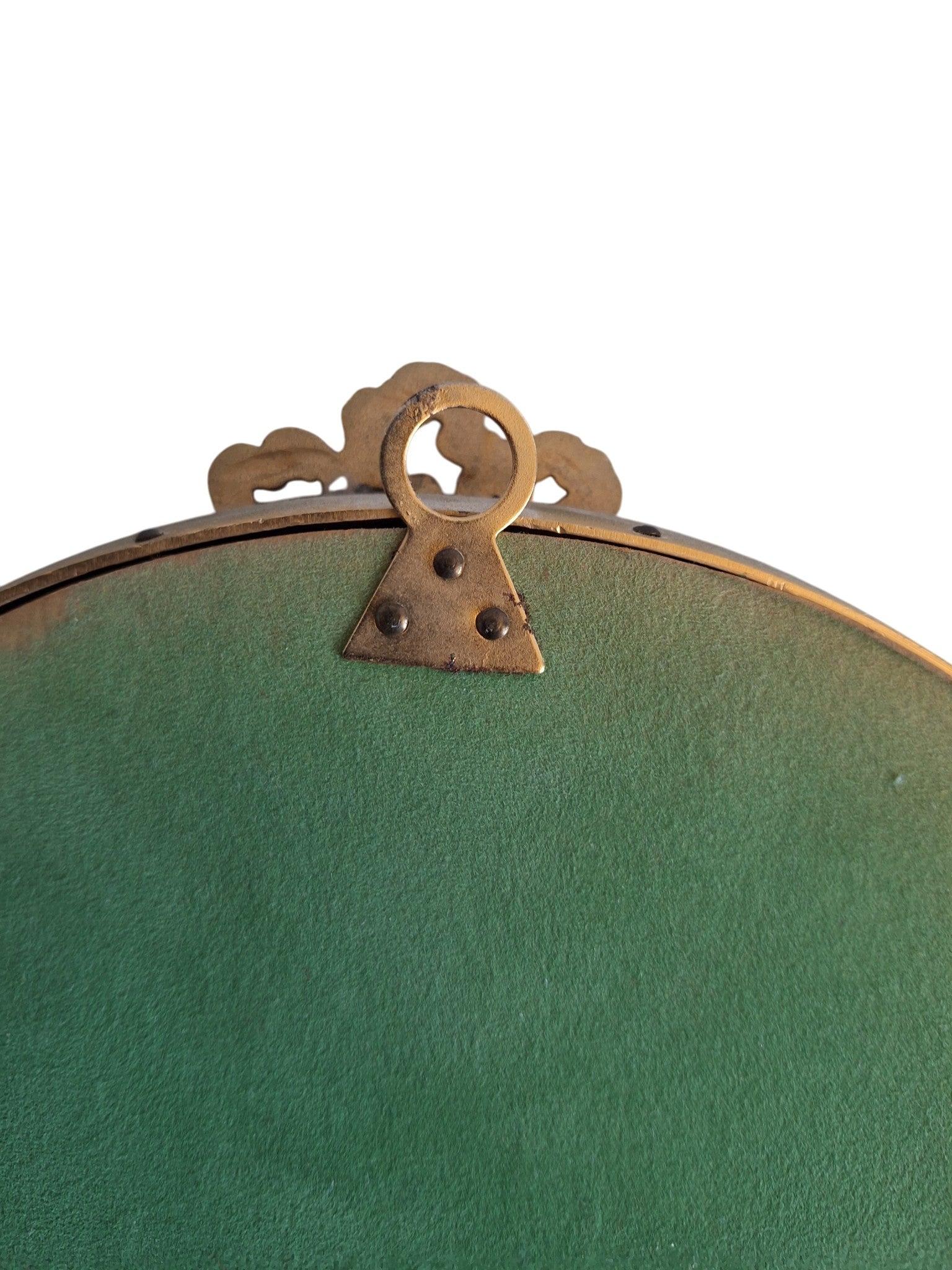 Ovale wandspiegel - neoclassicistisch goudkleurig met strikornament - 33 x 25,5 cm