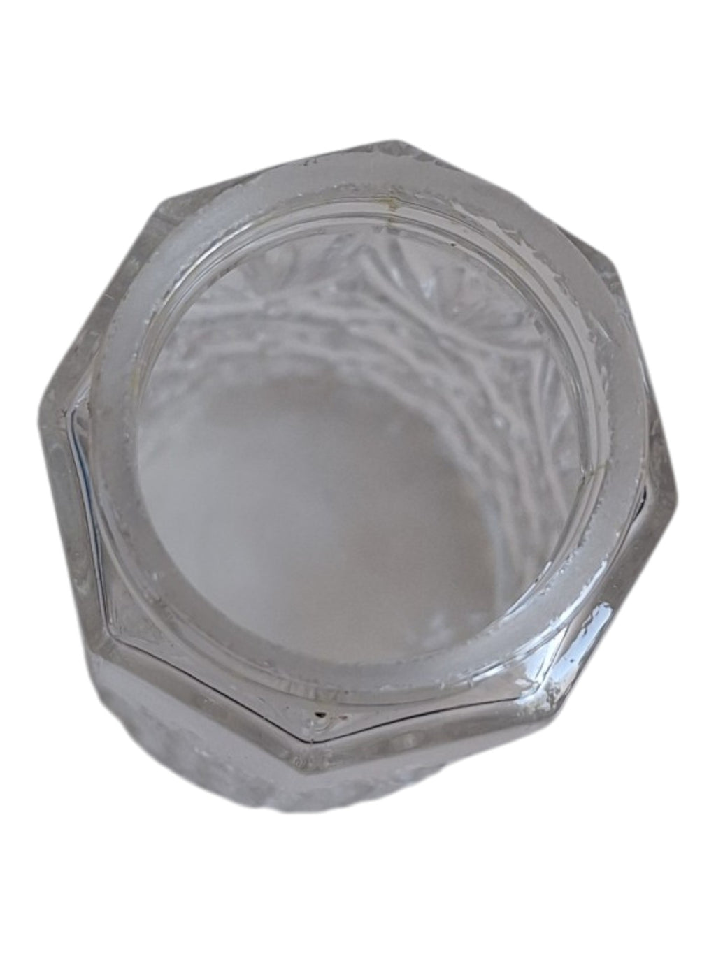 Art Deco zoutstrooier - geslepen glas met verzilverde dop - h 12,5 cm