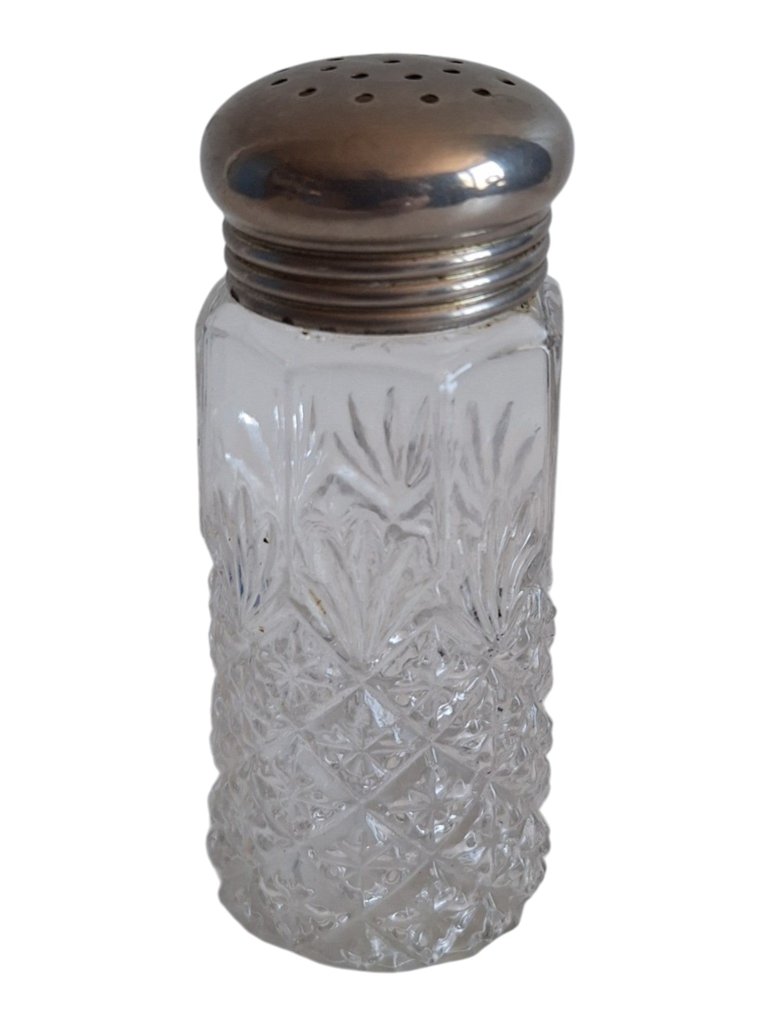 Art Deco zoutstrooier - geslepen glas met verzilverde dop - h 12,5 cm