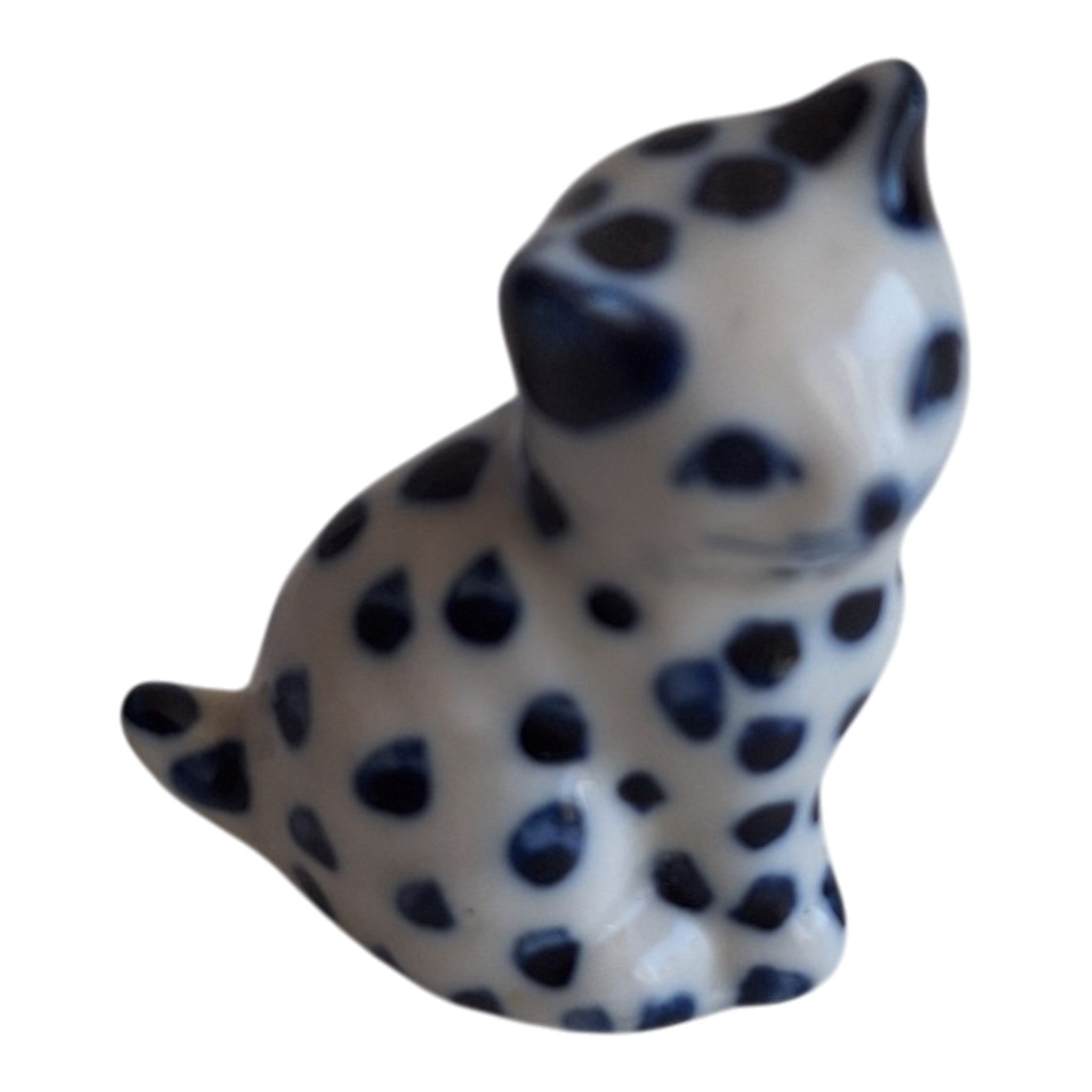 Miniatuur Kattenbeeldje - Blauw-Wit Keramiek - Stippenpatroon