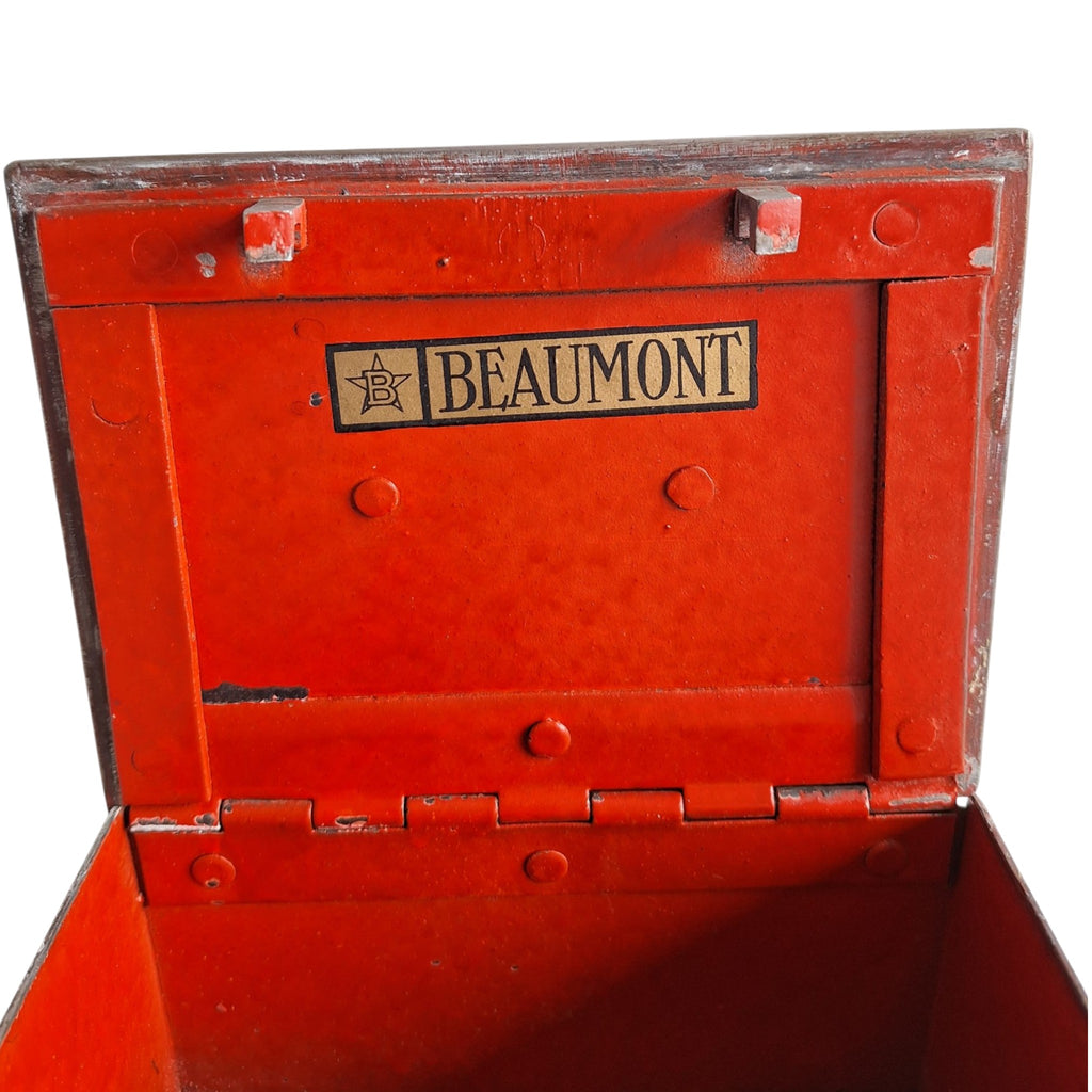 Vintage geldkistje - Beaumont - staal met rode binnenkant en sleutel