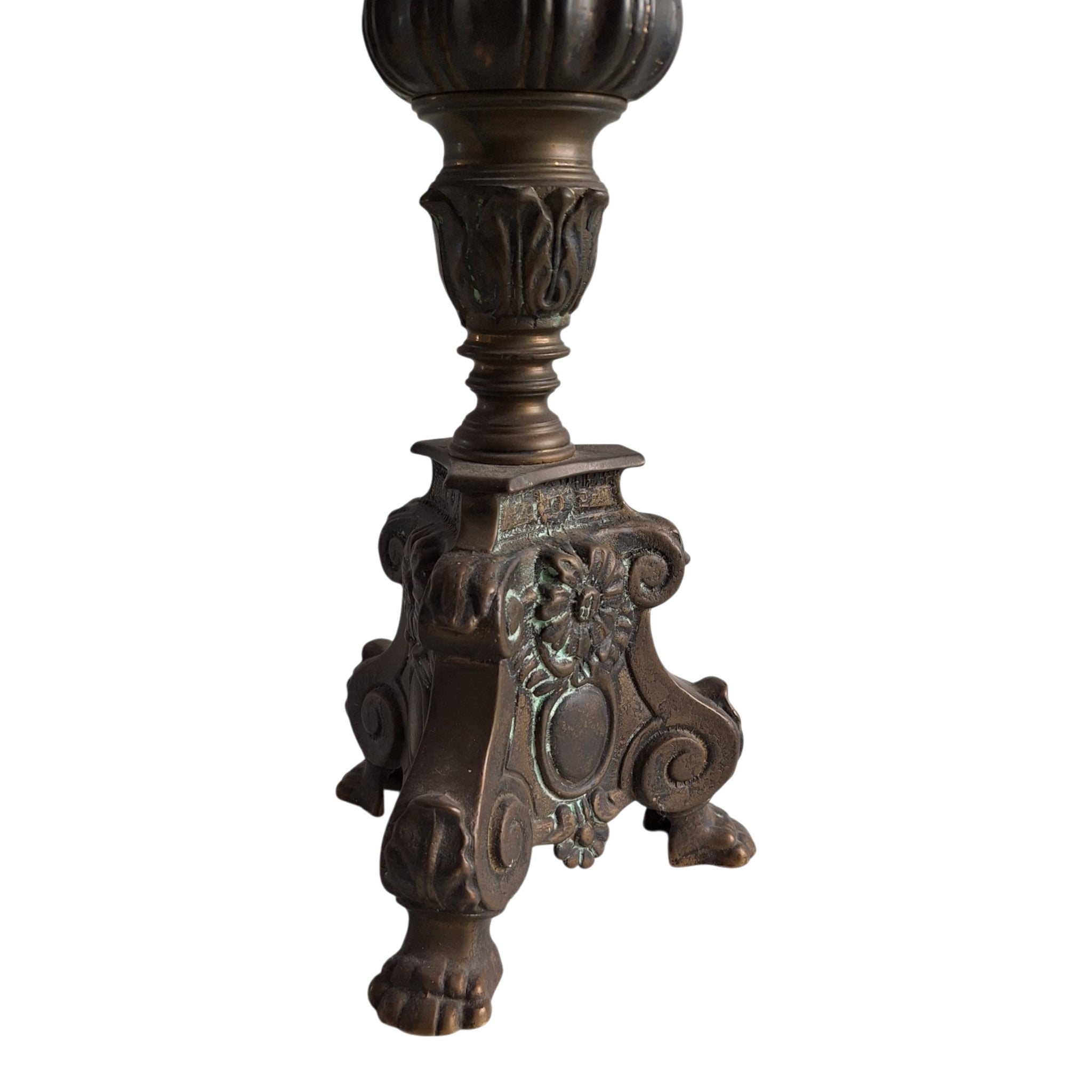 Antique merchant's scale with bronze fittings – Kerala, India, 19th century