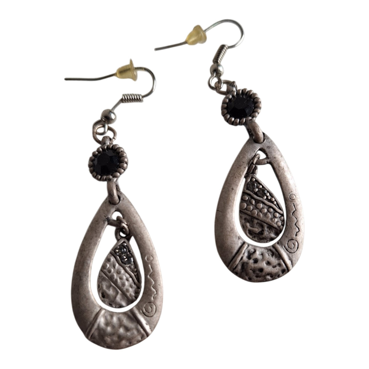 Goldfarbene Ohrstecker mit Perle und Strass