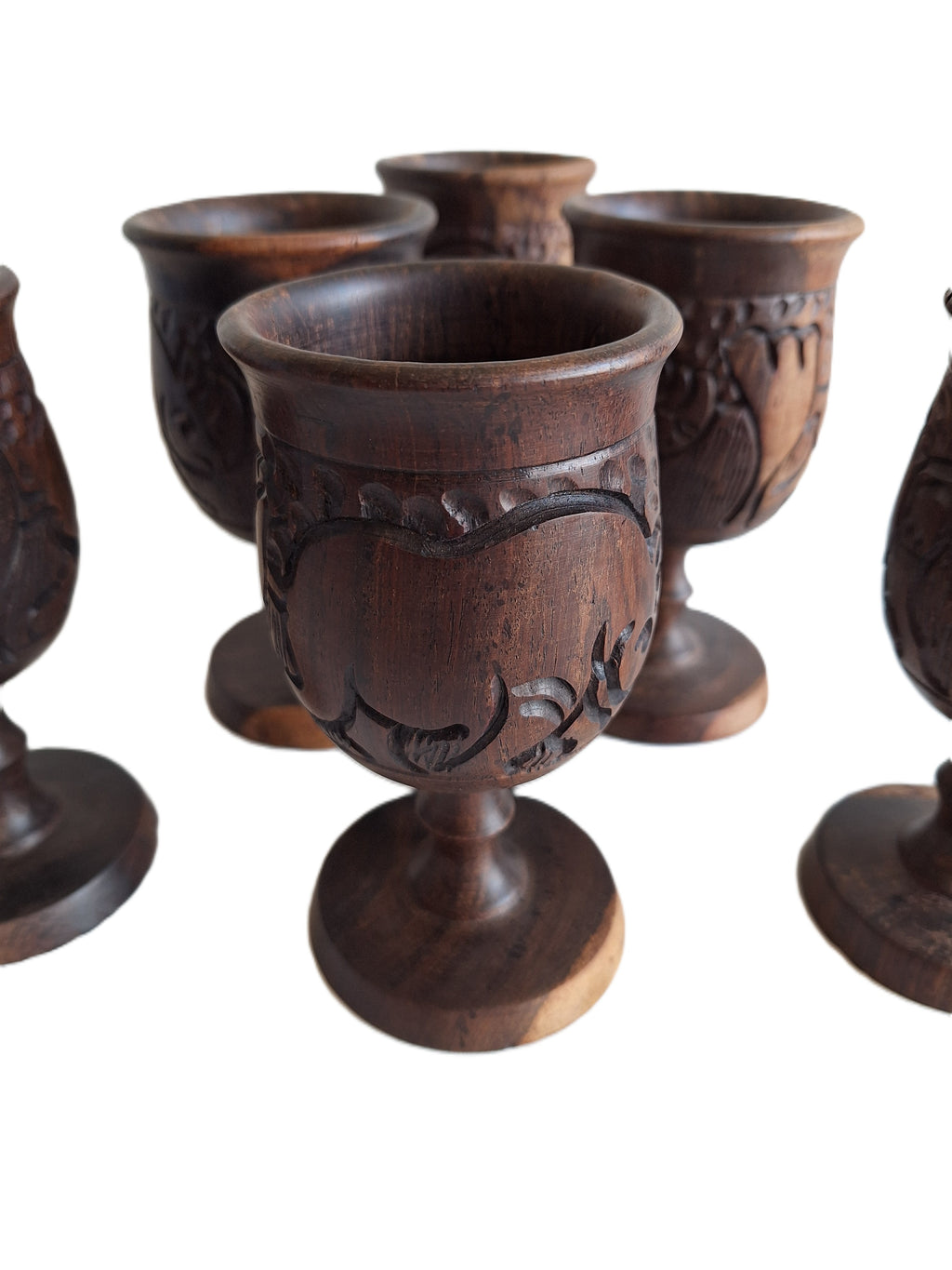 Set van 6 handgesneden Afrikaanse houten kelken met dierenreliëf