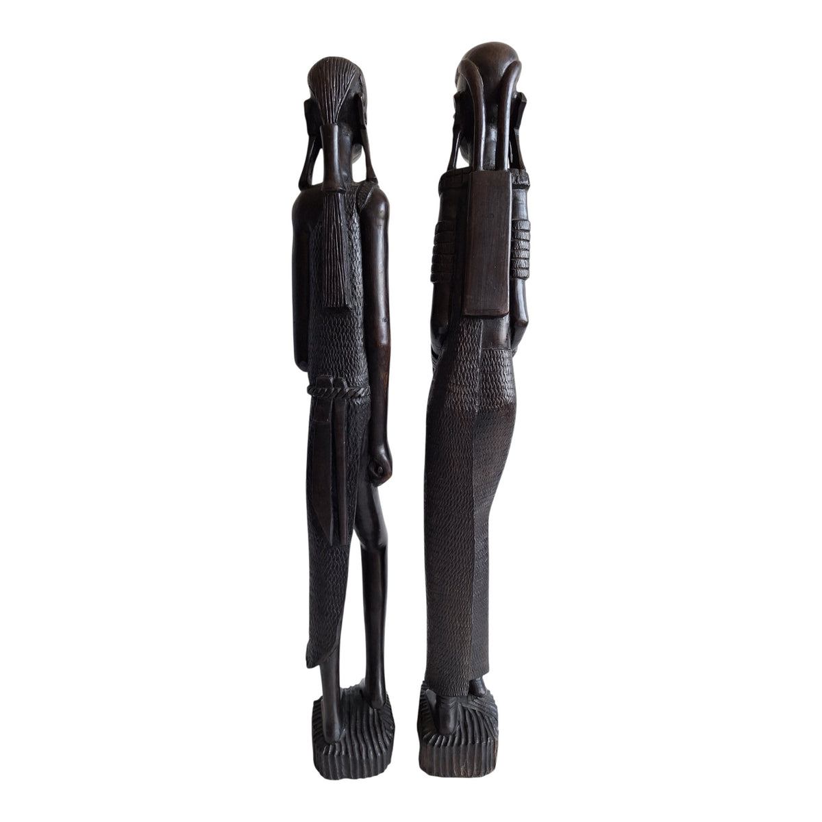 Paar houten Maasai-figuren - man en waterdraagster