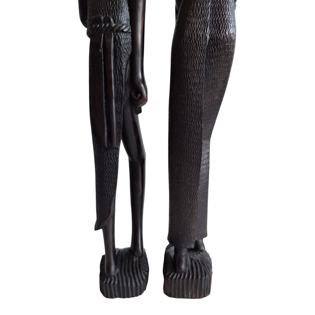Paar houten Maasai-figuren - man en waterdraagster
