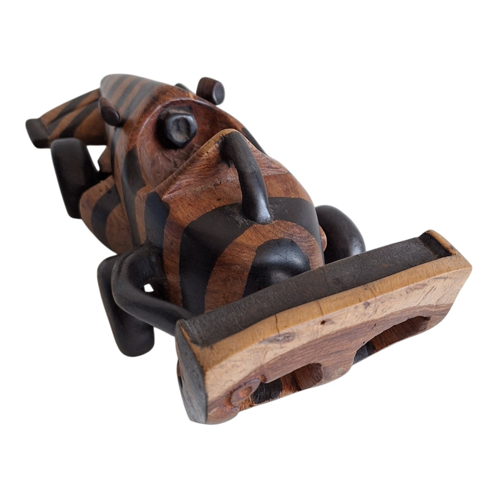 Houten racewagen - Afrikaans snijwerk met tweekleurige banen
