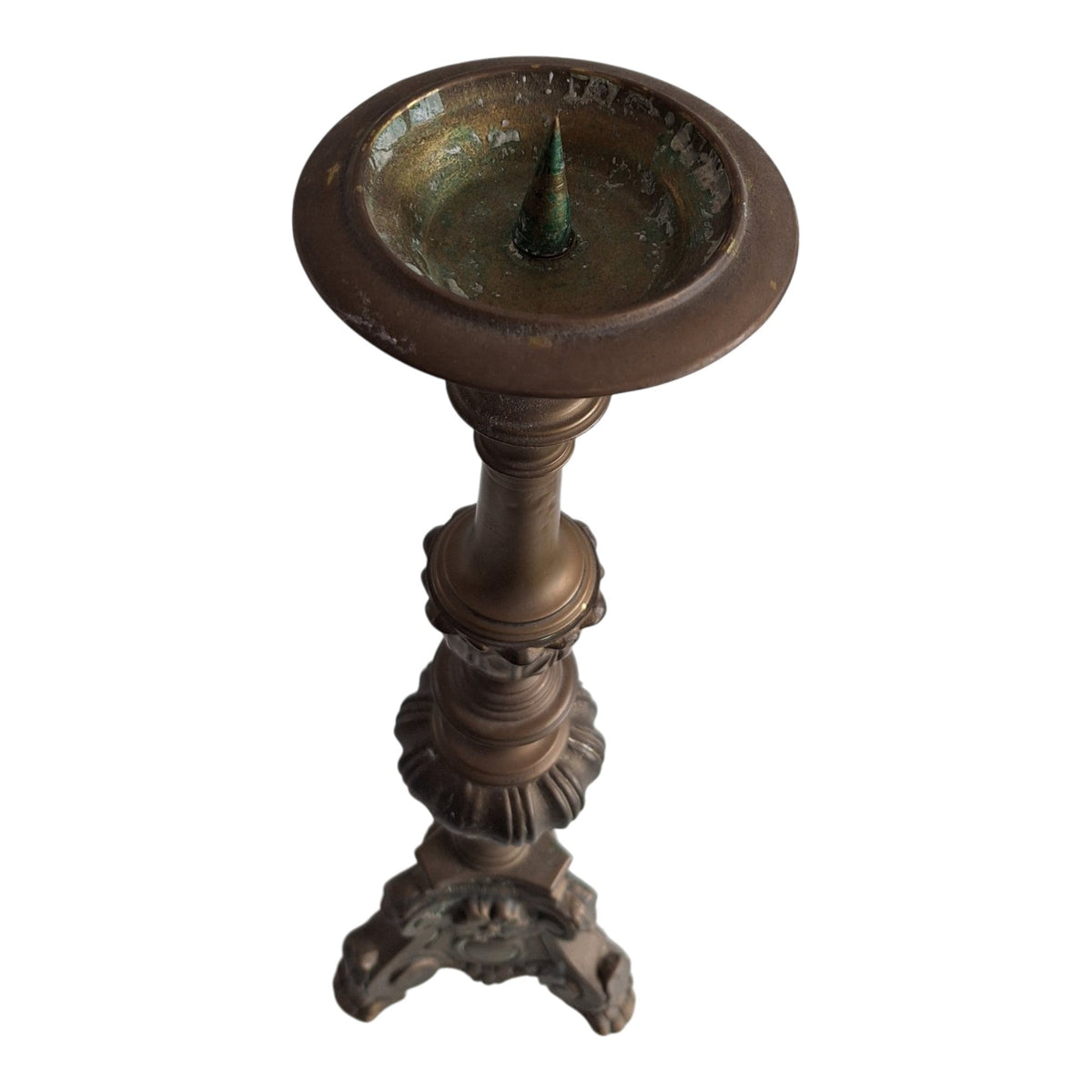 2nd Hand Bargain antieke 19e-eeuwse koperen altaarkandelaar in barokstijl met rijke reliëfs en patina