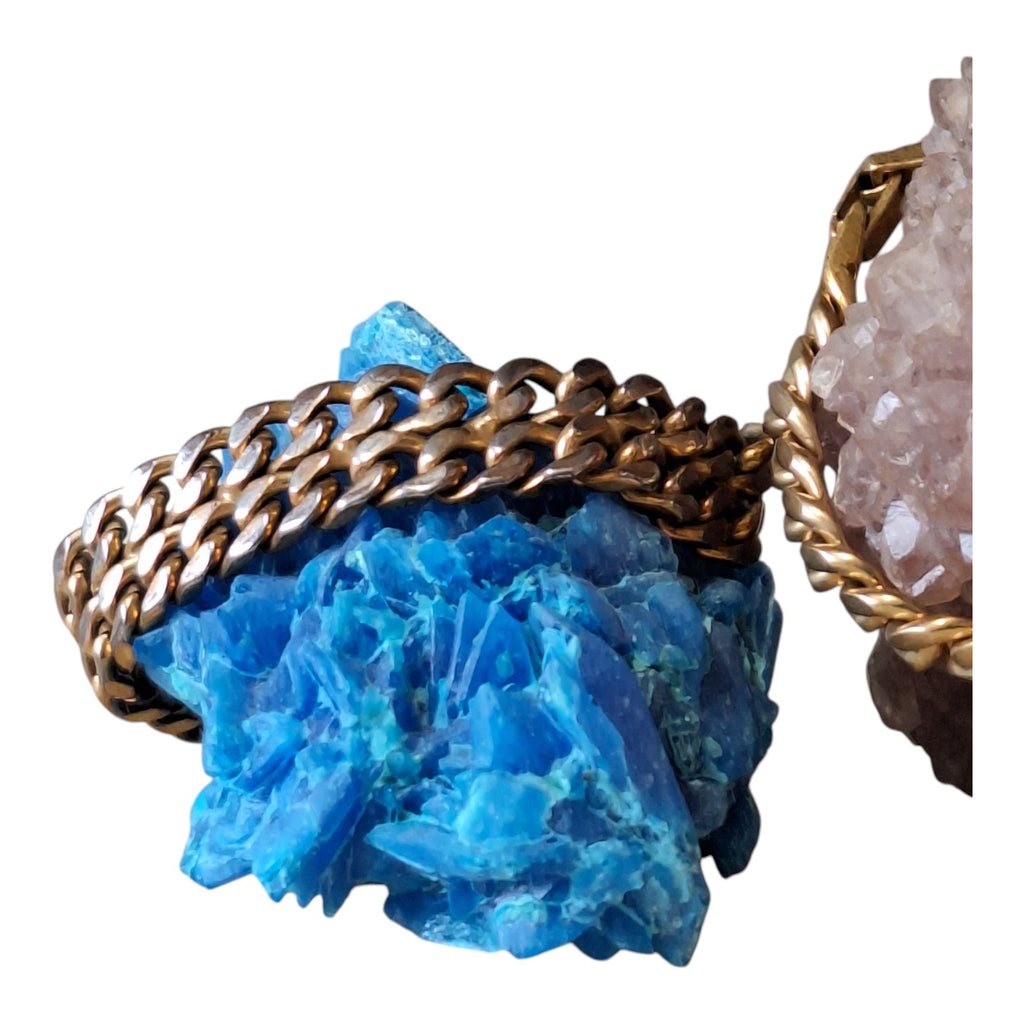 Set aus zwei goldfarbenen Damen-Gliederarmbändern – fein und breit