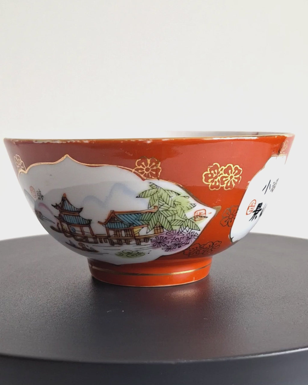 Chinese Porseleinen Rijstkom Rood Glazuur met Landschapsdecor