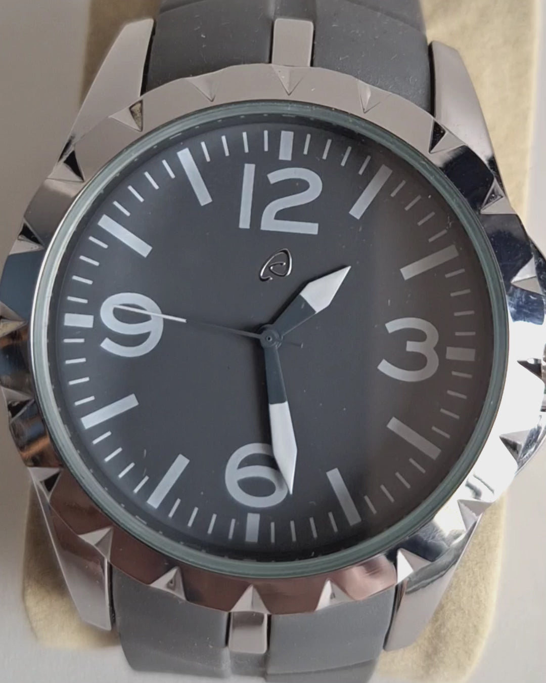 OWIM Auriol herenhorloge - donkere wijzerplaat met rubberen band, 44mm